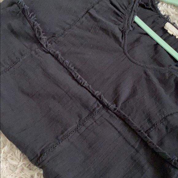 SOLD ✔️ Aritzia Azure Sky Black short sleeve shirt - Picture 5 of 7